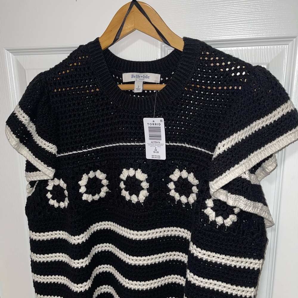 Adorable Crochet-knit Sweater | Size 2X - Picture 5 of 10